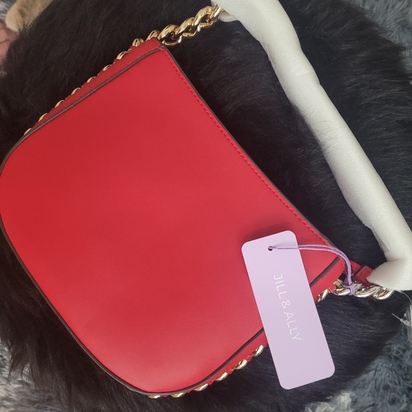 Jill & Ally NWT Red Faux Leather with Gold Chain Hardware Saddle Bag Crossbody - Picture 5 of 6